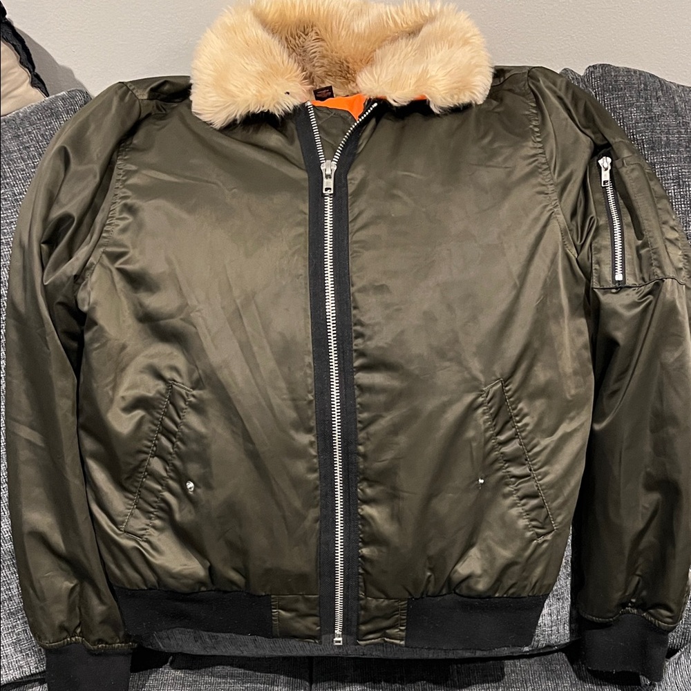 Forever 21 Khaki Bomber Jacket with Beige Faux Fur Collar